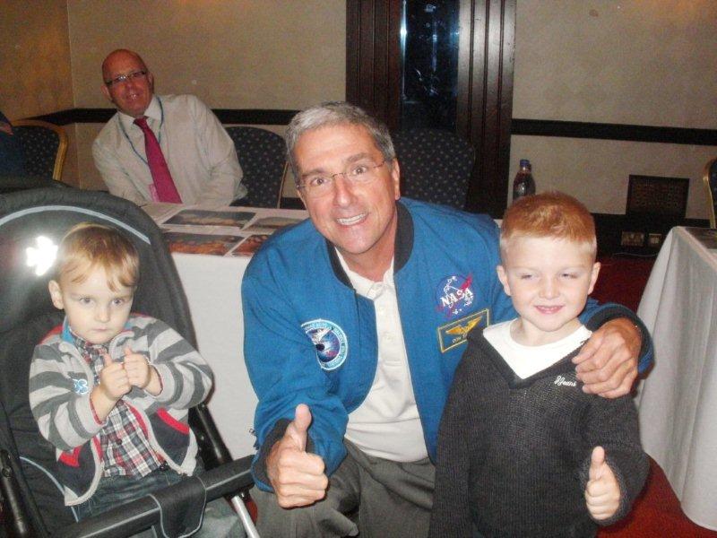 Autographica 2012 13